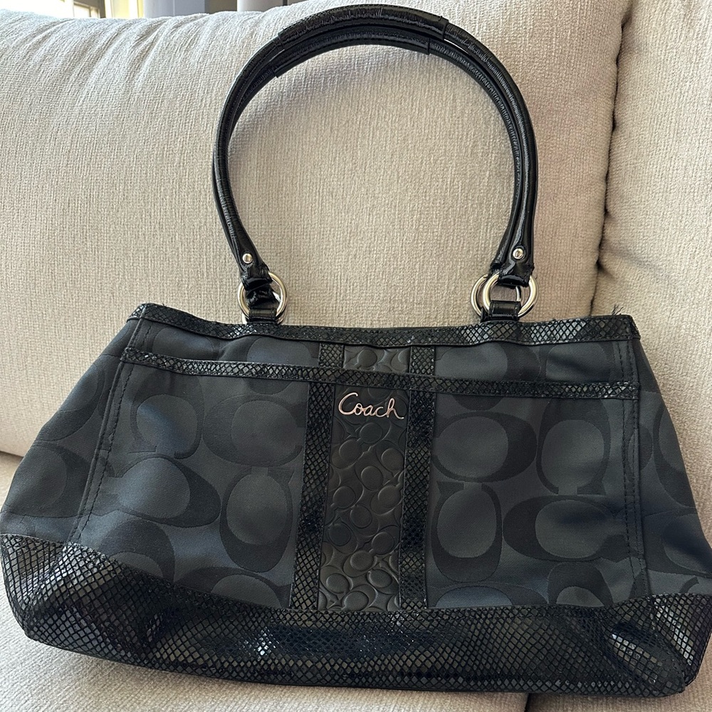Vintage coach shoulder bag